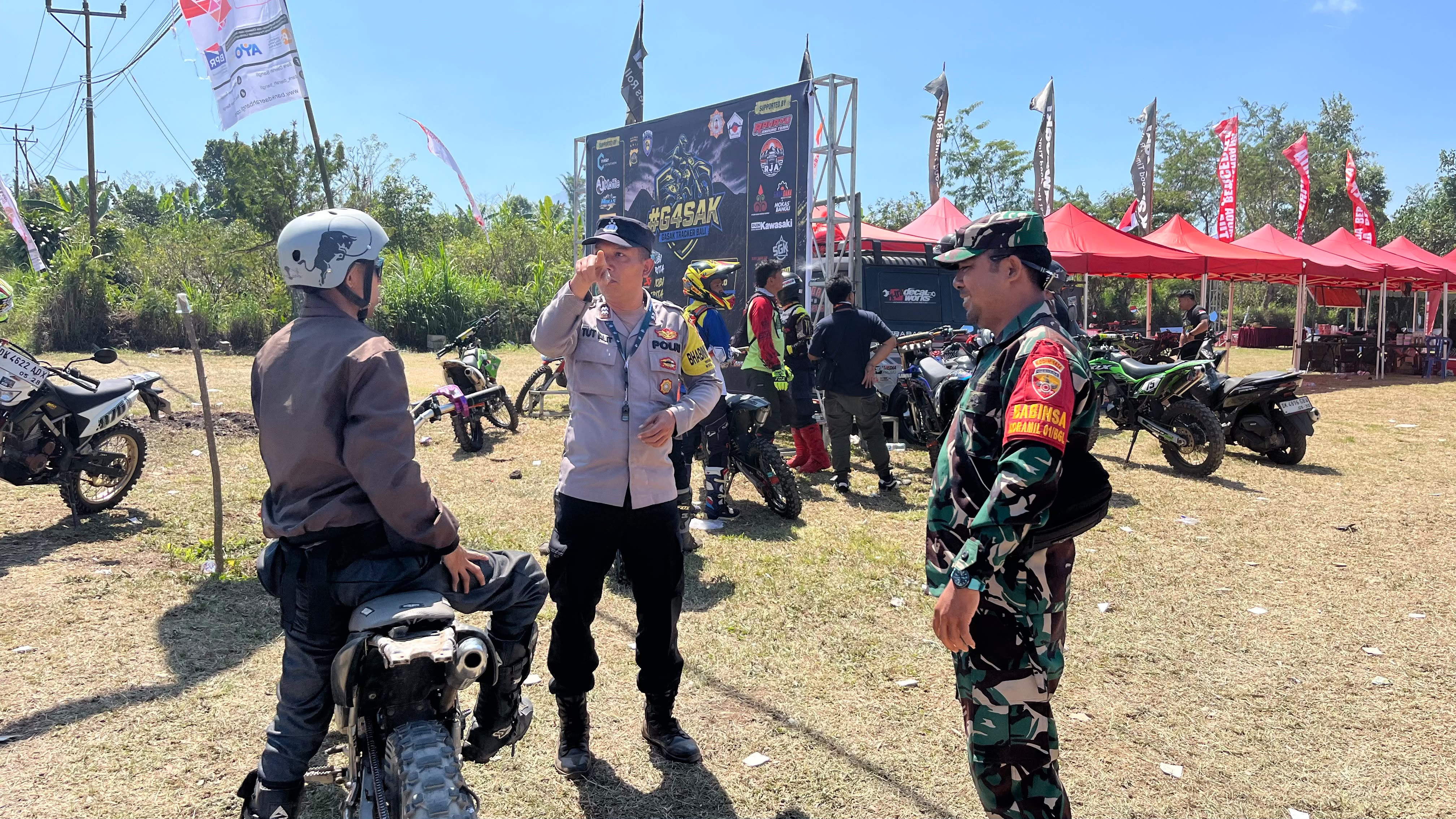 Babinsa Landih Amankan Event Trail Adventure