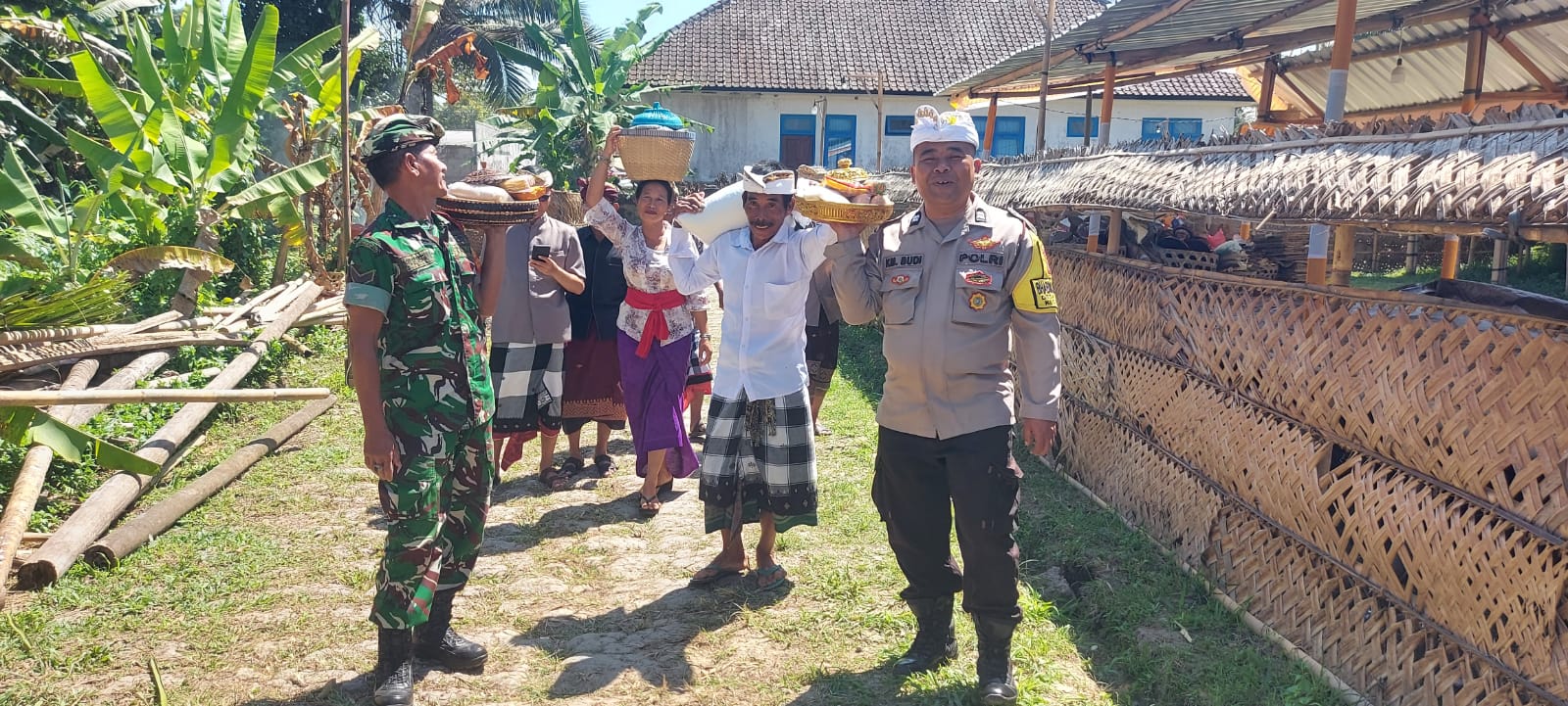Babinsa Desa Abuan Hadiri Upacara