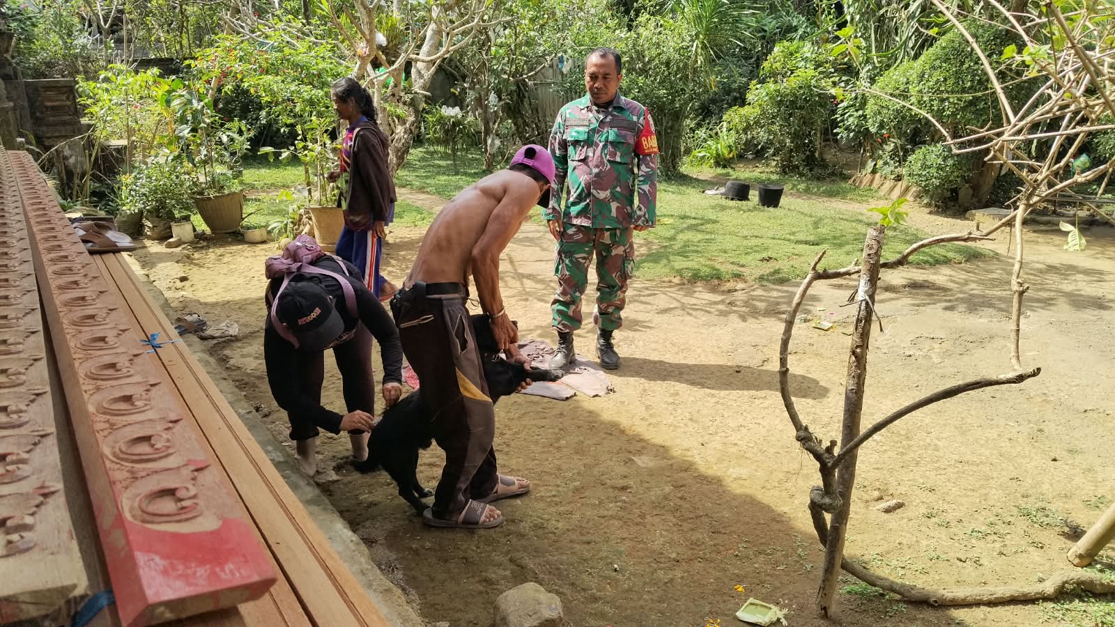 Babinsa Desa Jehem Dampingi Pelaksanaan