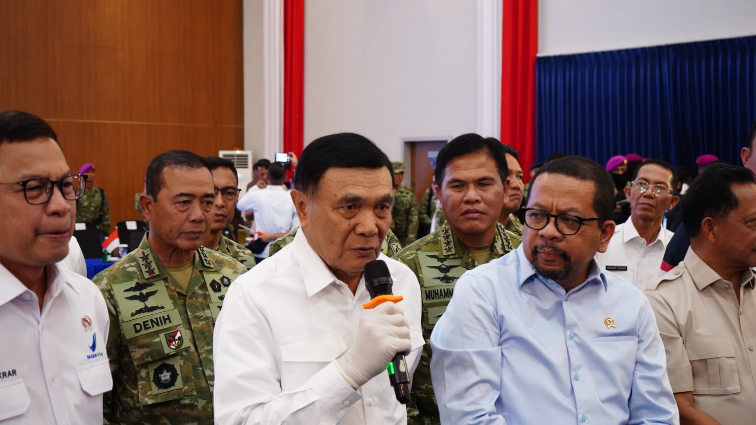 TNI AL MUSNAHKAN 1,36 TON KETAMIN