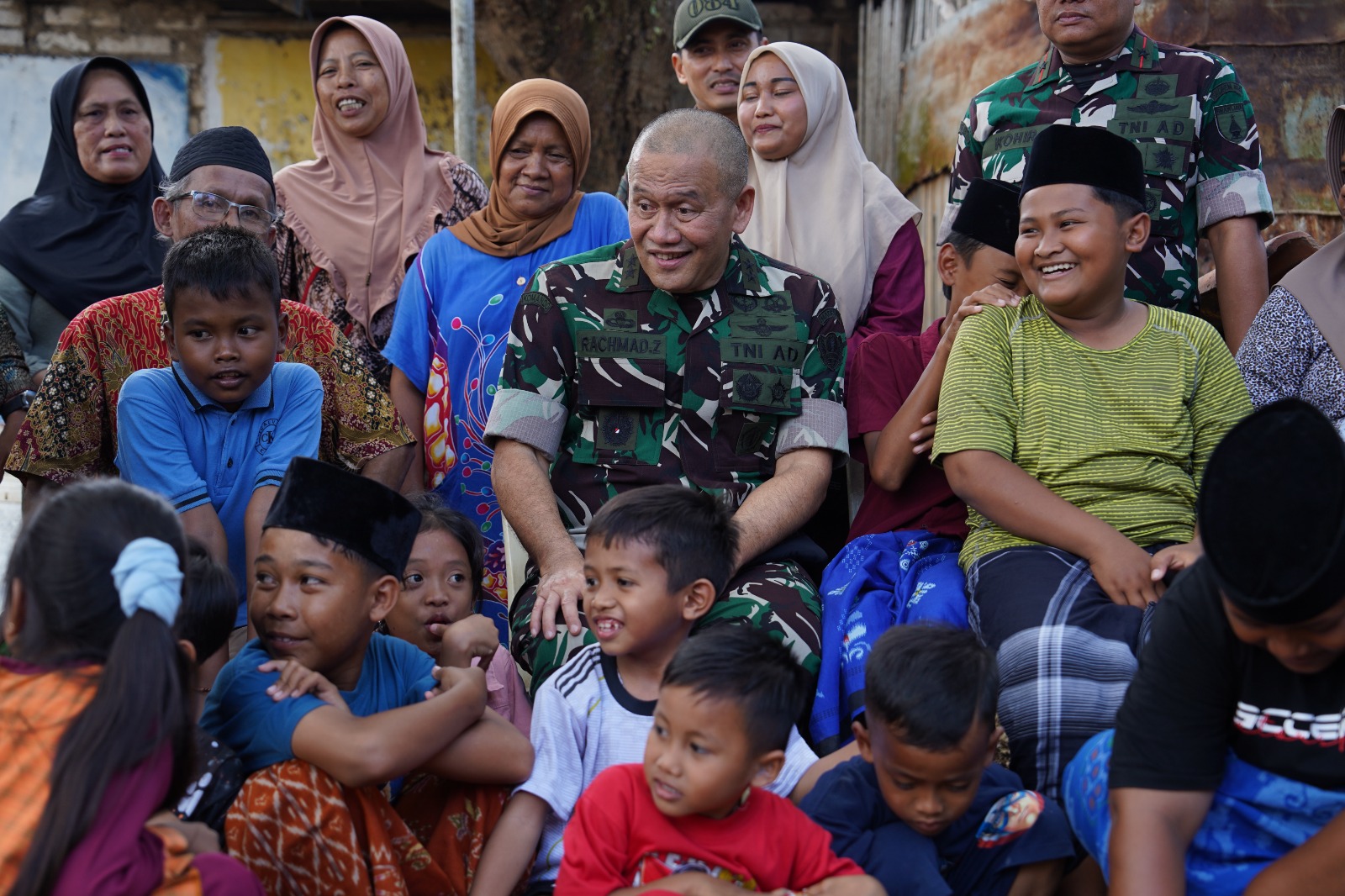 Karya Bakti TNI AD Di Bangkalan