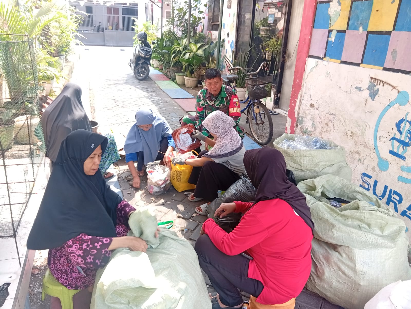 Babinsa Margorejo Dampingi Gerakan
