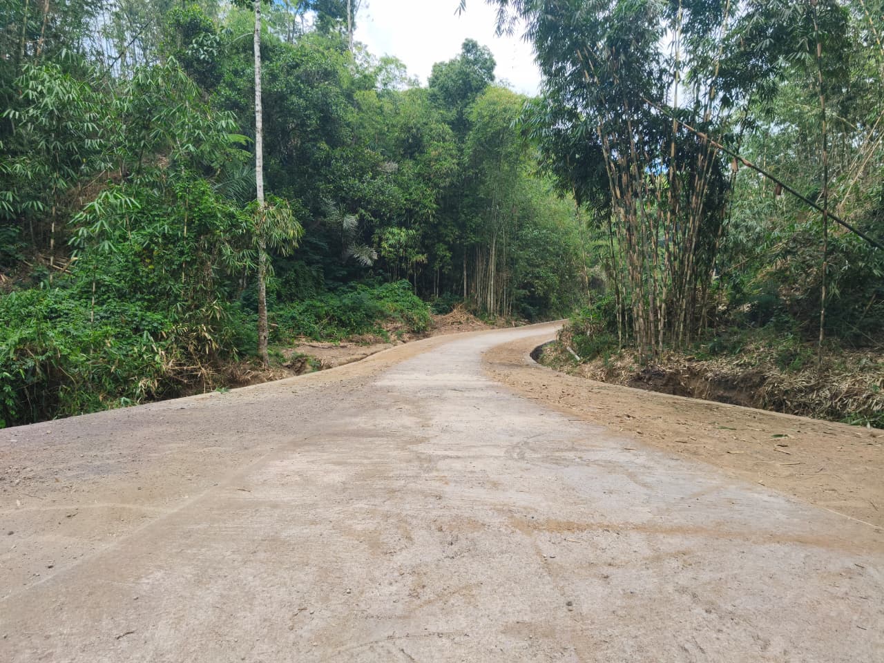 Permudah Akses Warga Desa Sekardadi