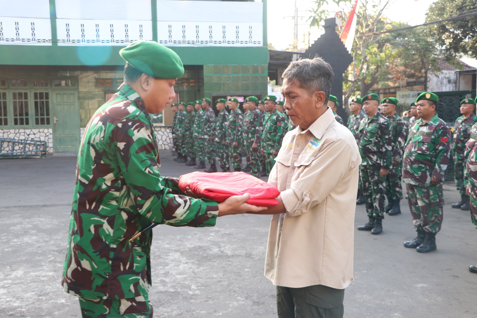 Dandim Tulungagung Berangkatkan Kirab