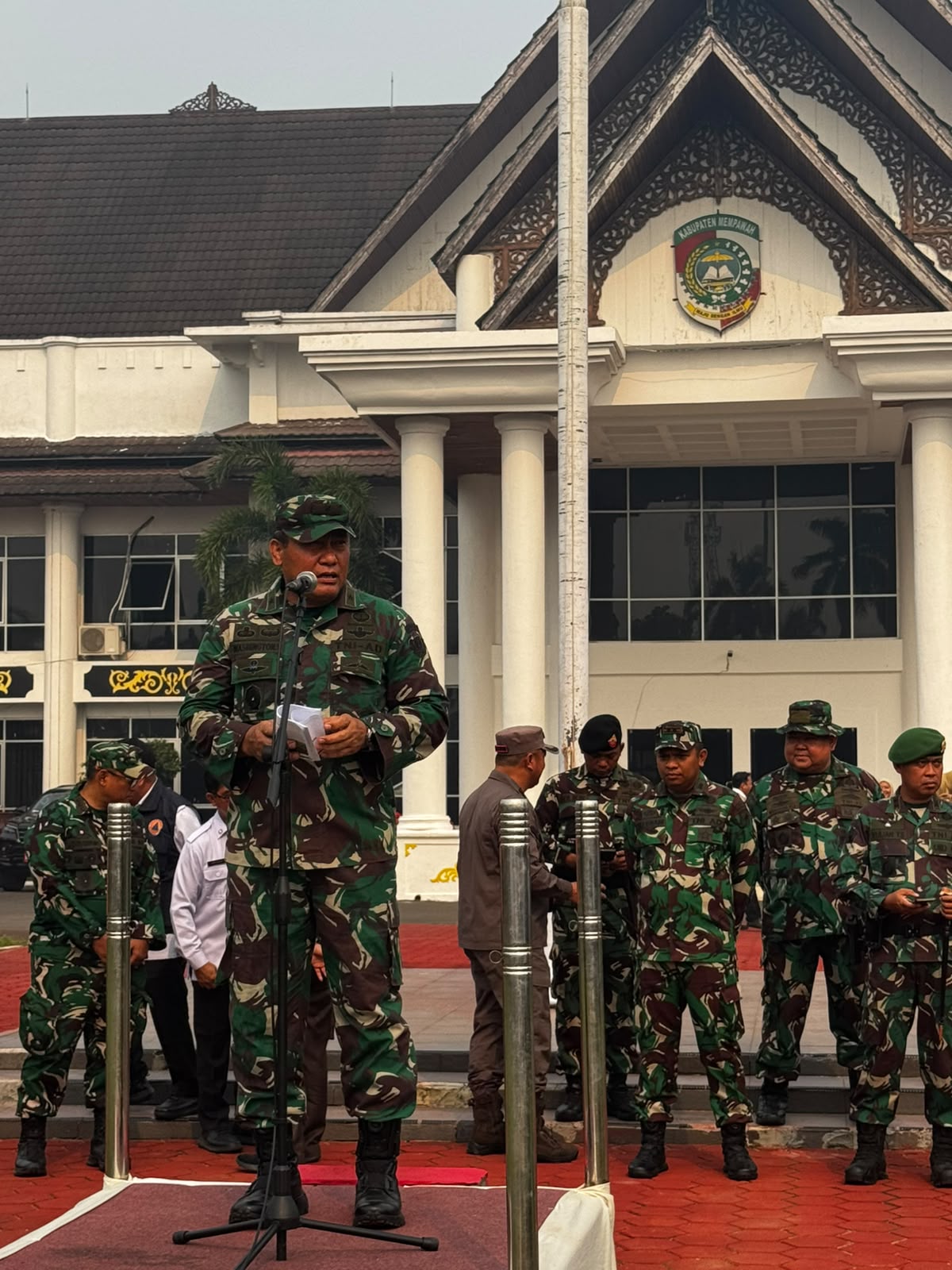 TIDAK BOLEH BAKAR SAMPAH SEMBARANGAN