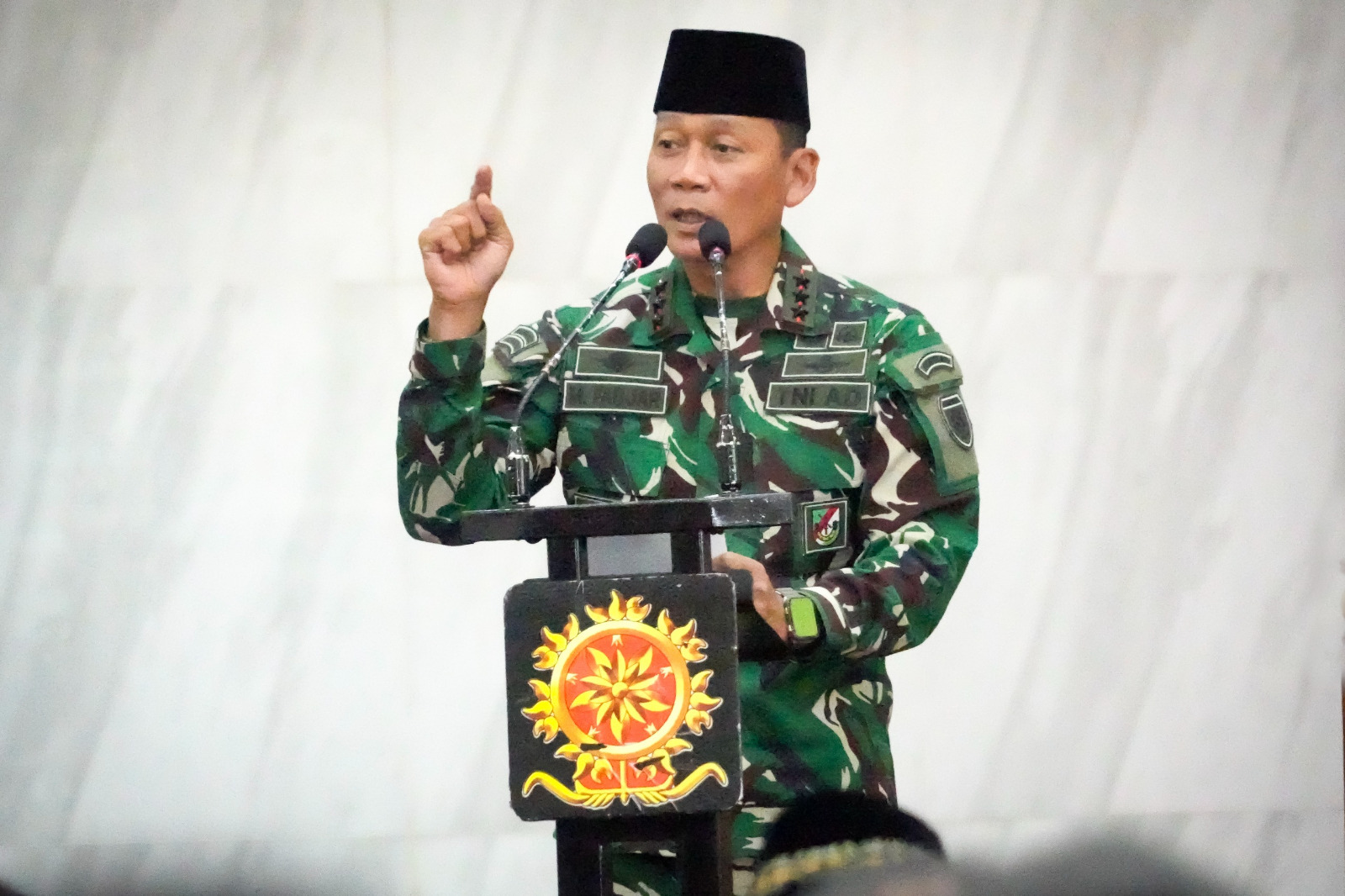 Pangkostrad Ajak Prajurit Beserta PNS