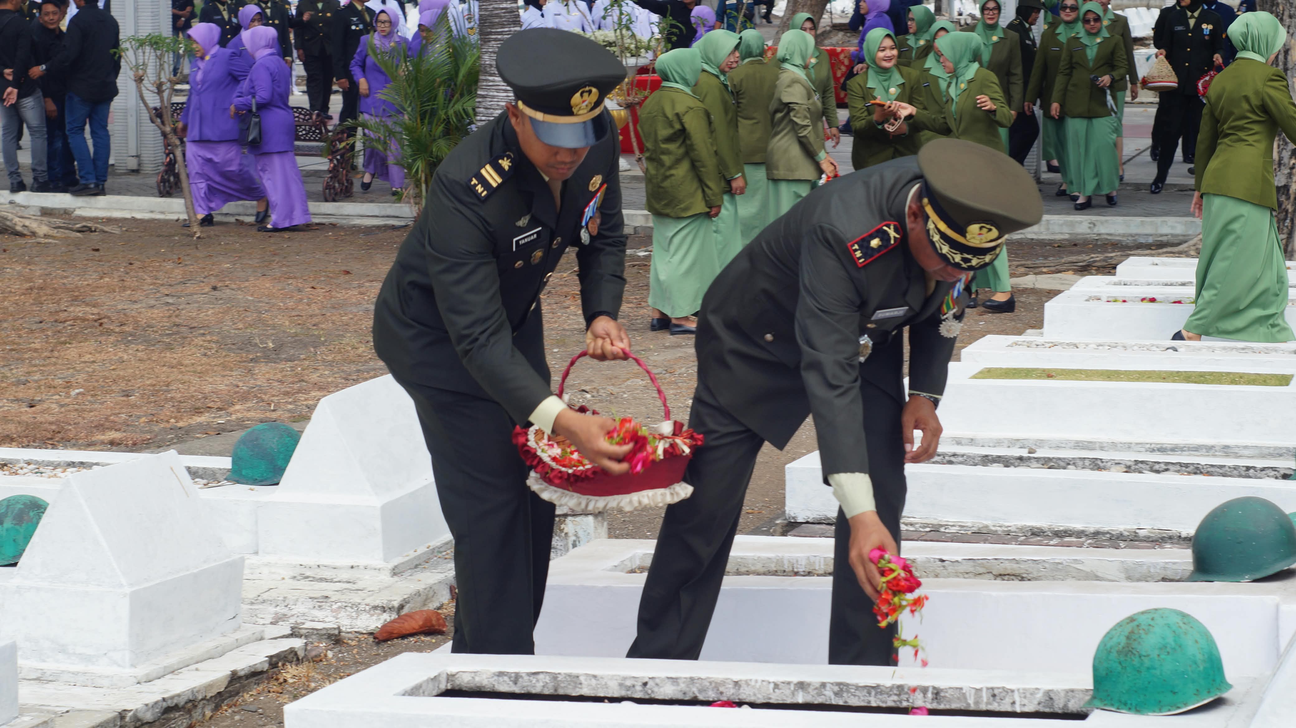 Pgs Kasdim Surabaya Hadiri Ziarah