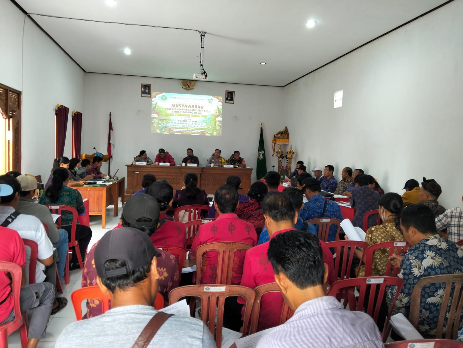 Babinsa Peninjoan Hadiri Musyawarah
