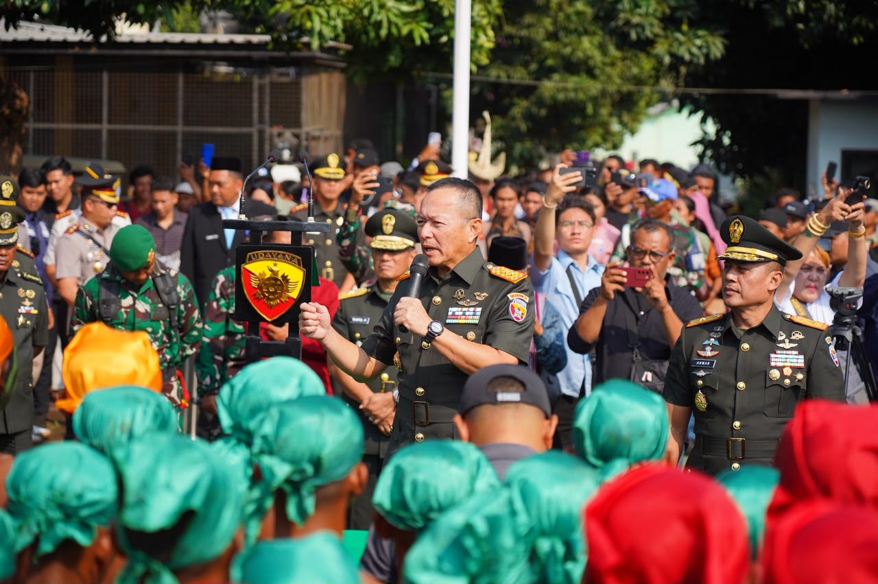 Pangdam IX/Udayana Tutup Pendidikan