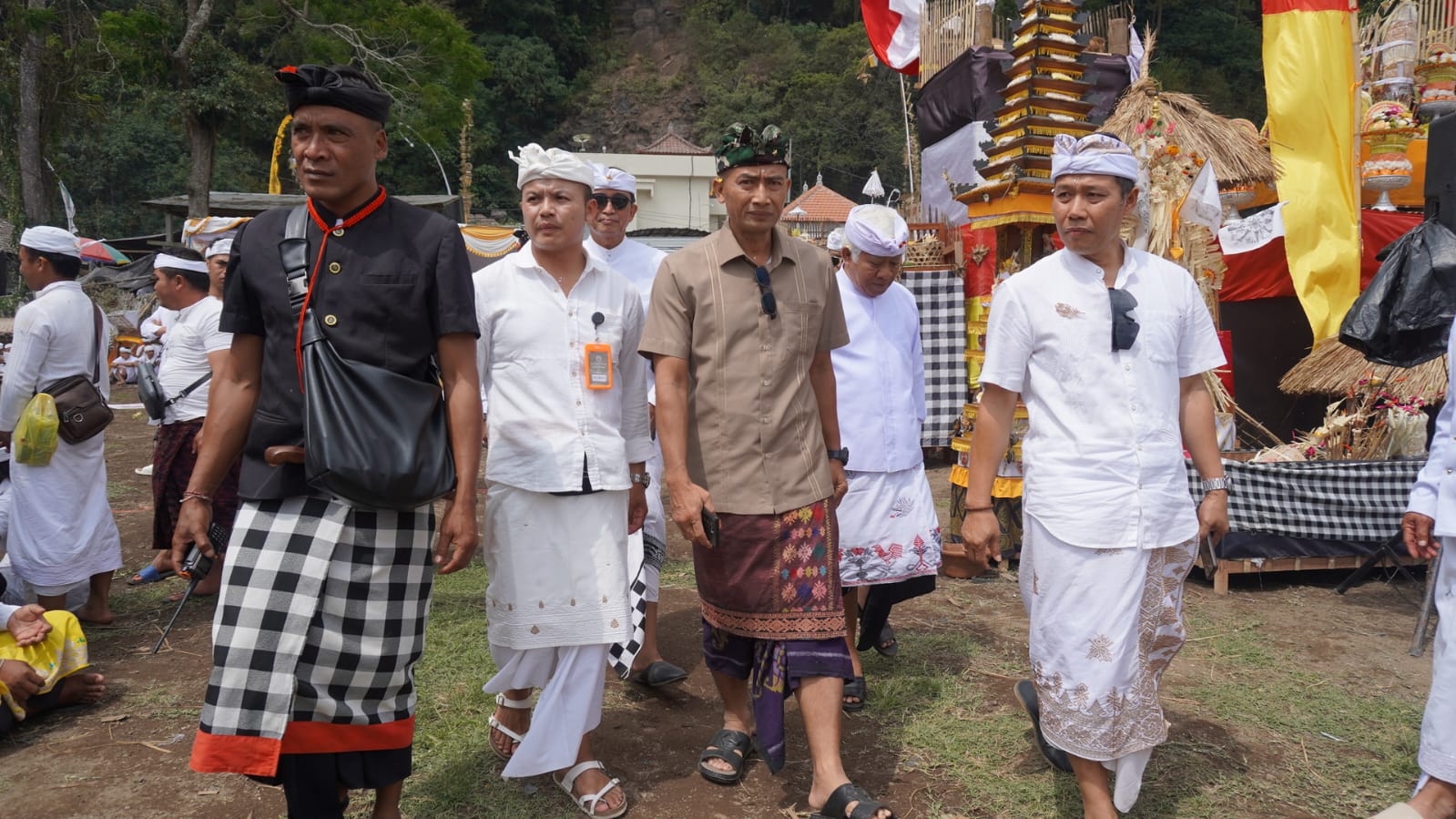 BABINSA KELURAHAN KUBU DAMPINGI REVITALISASI