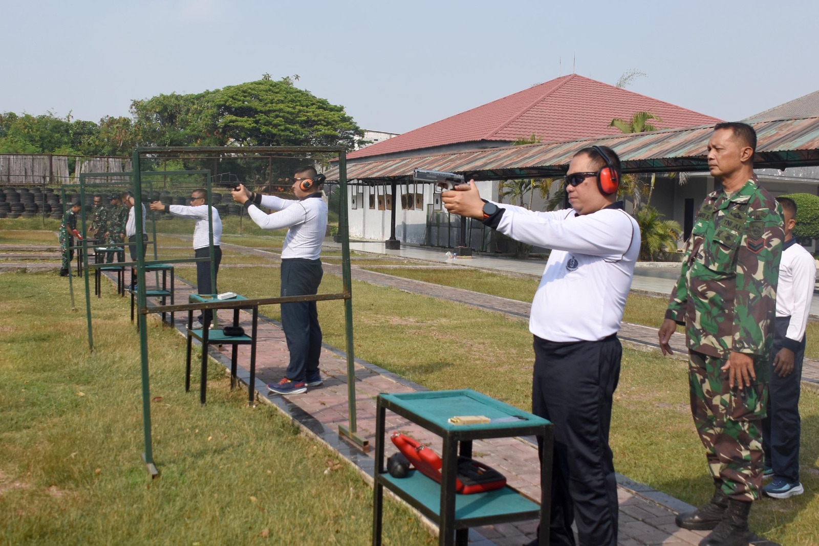 Perwira Brigif 2 Marinir Asah Profesionalisme