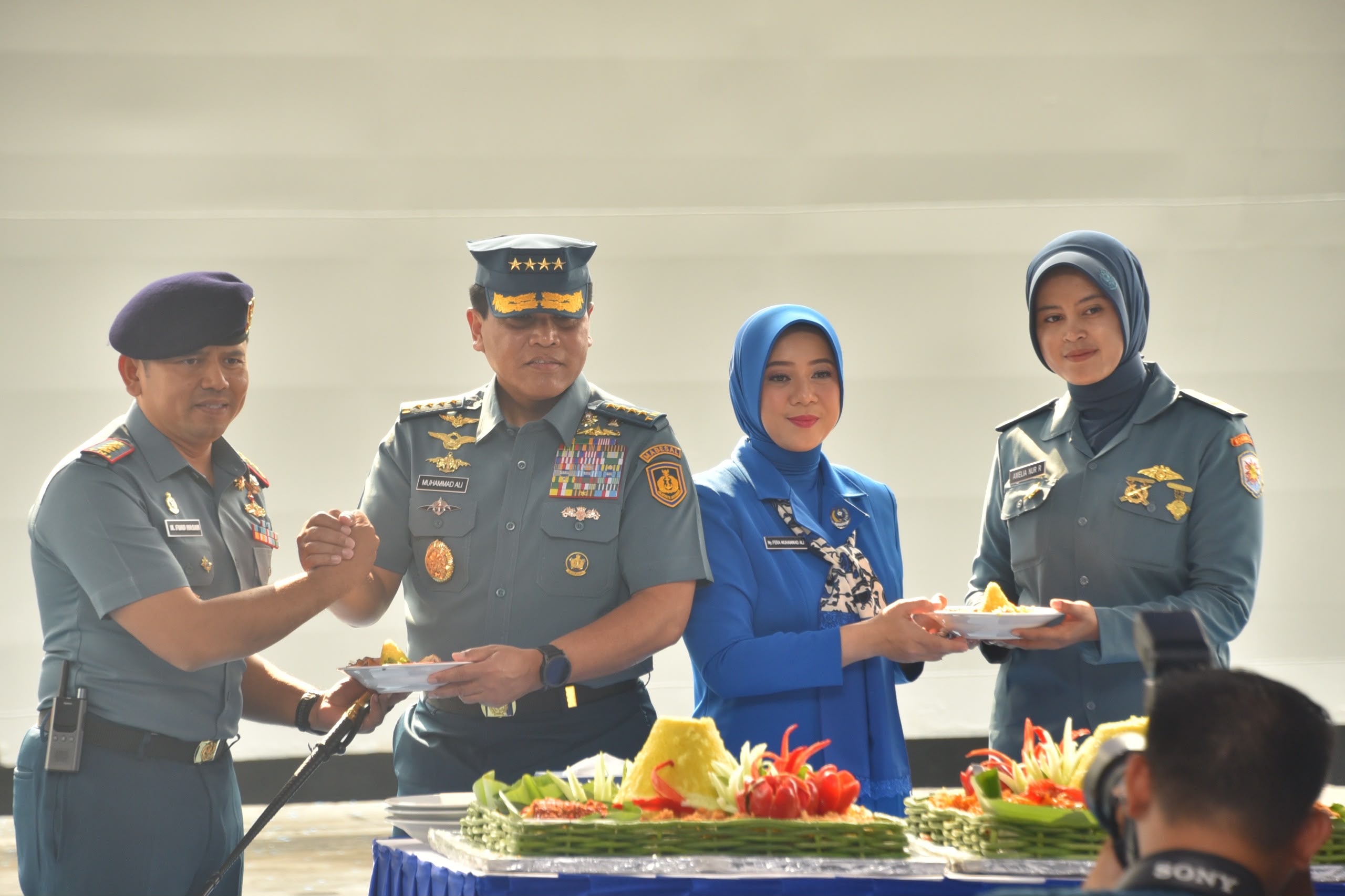 DANKODAERAL III HADIRI TRADISI DAN SYUKURAN