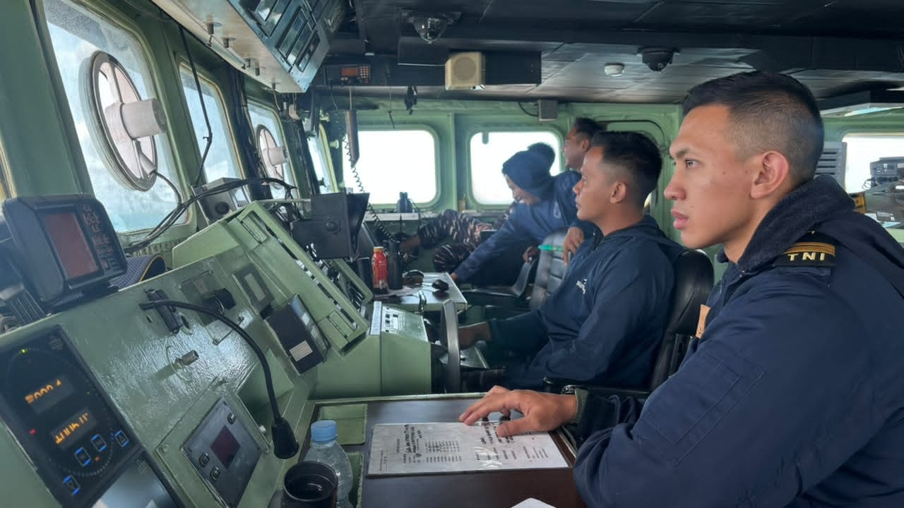 TNI AL KEMBALI EVAKUASI 22 KORBAN SELAMAT