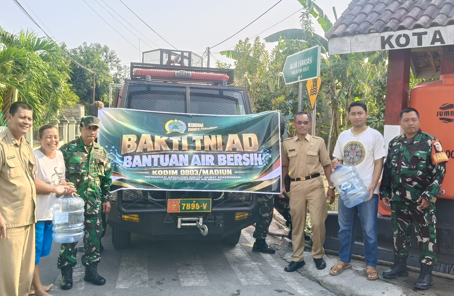 85.000 Ribu Liter Air Bersih Disalurkan Serentak