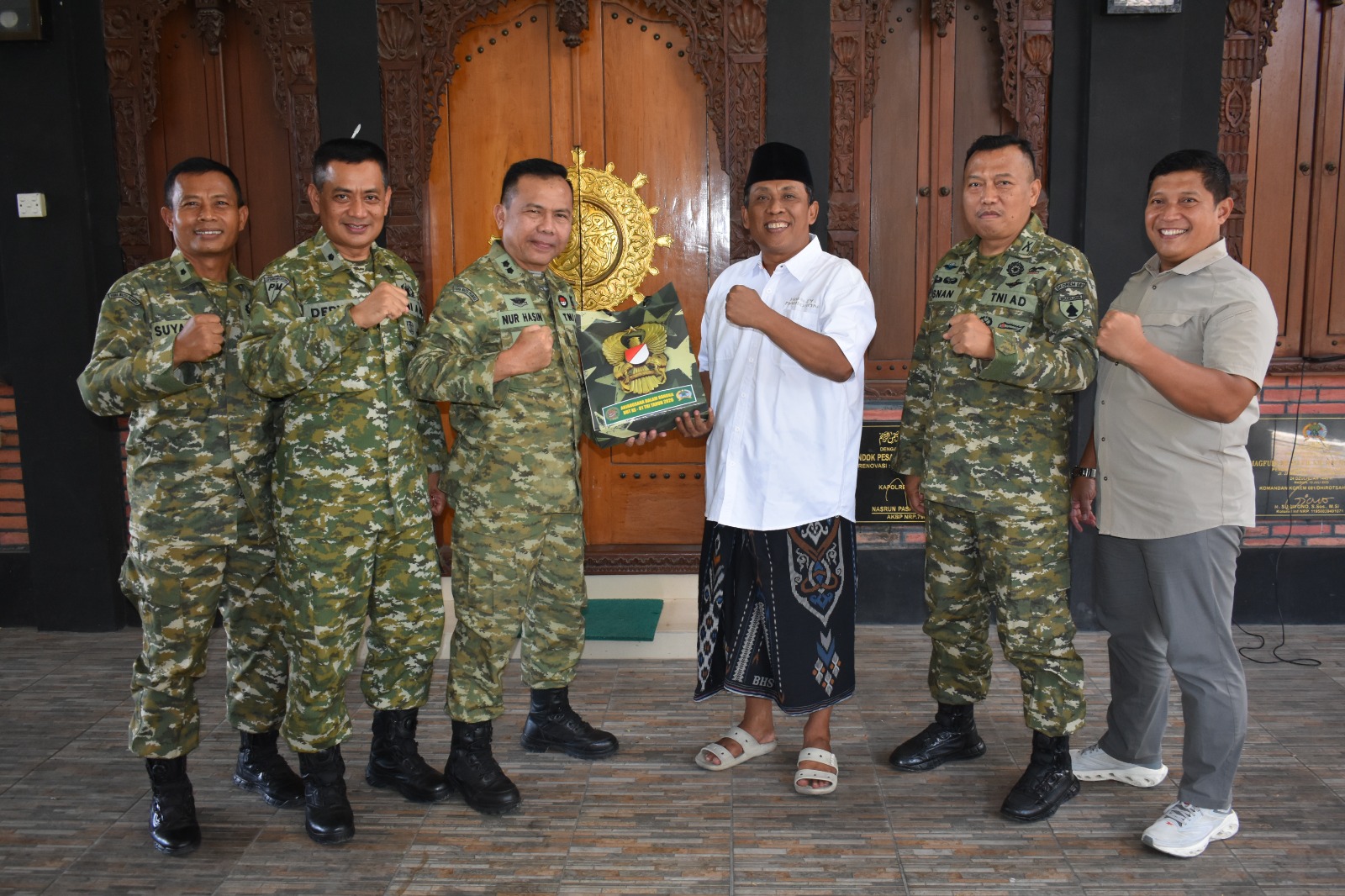 Korem 081/DSJ Sambangi Tokoh Agama