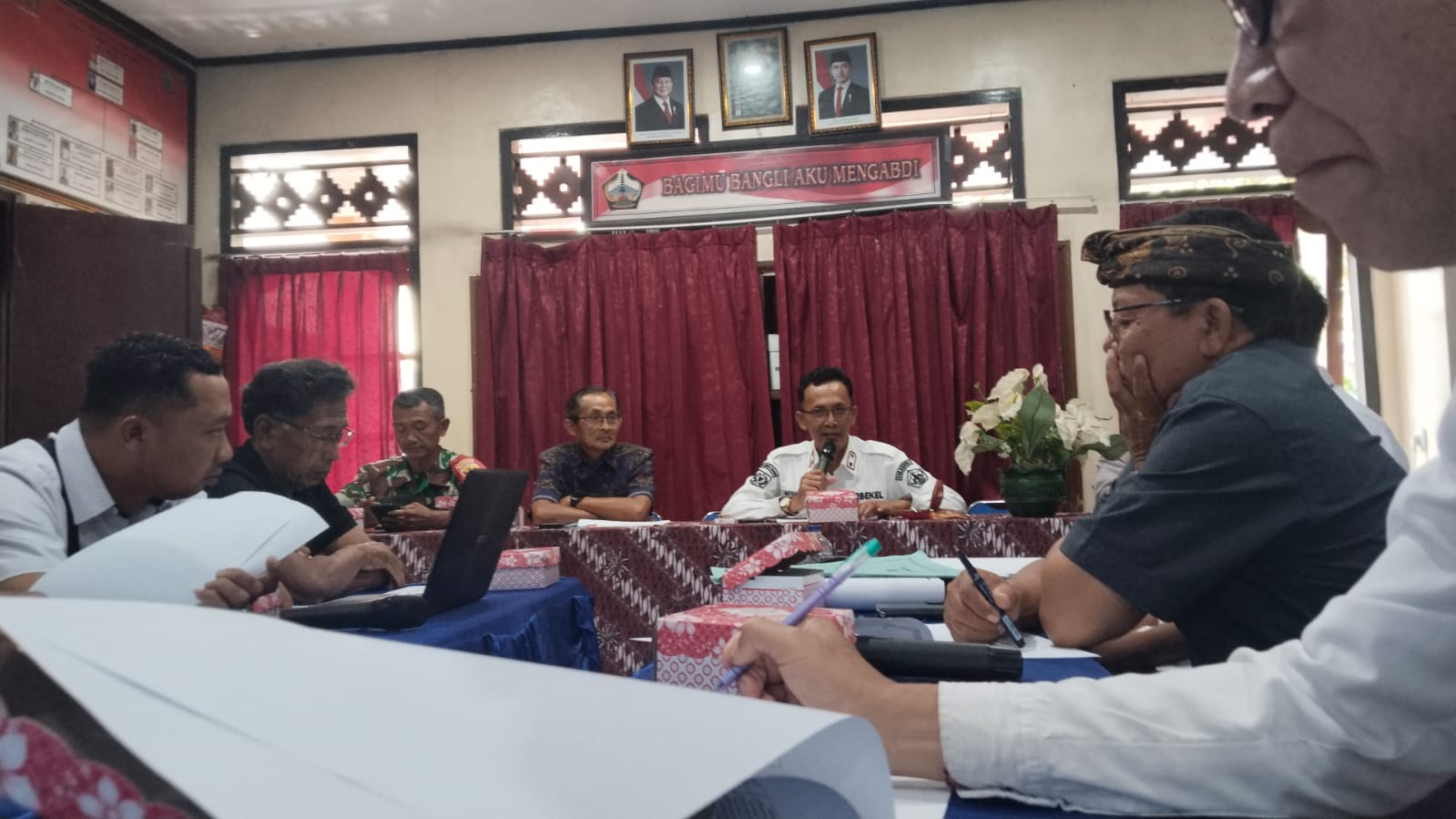 BABINSA DESA ABUAN HADIRI MUSDES