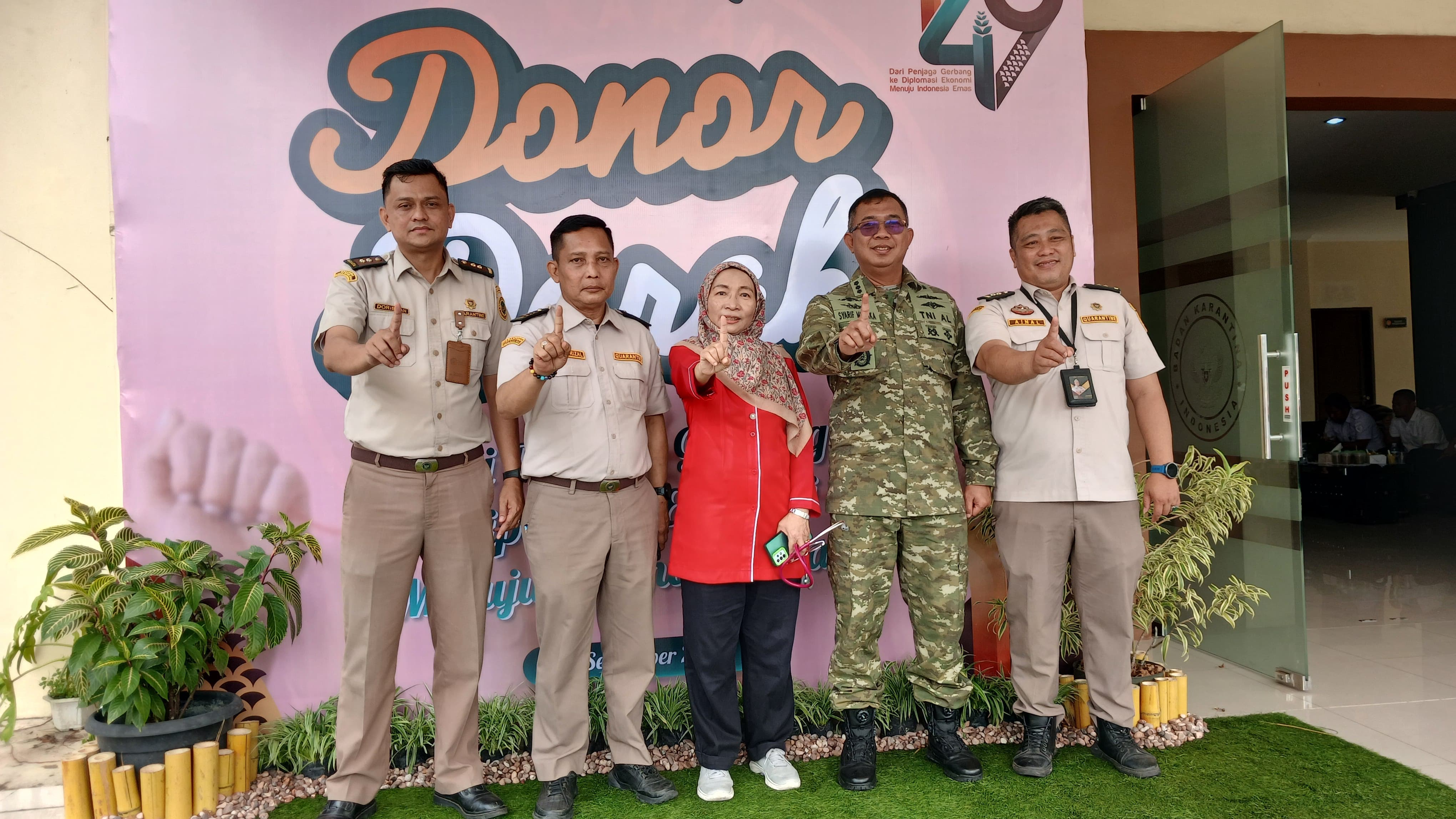 PRAJURIT KOARMADA I PARTISIPASI LAKUKAN DONOR DARAH