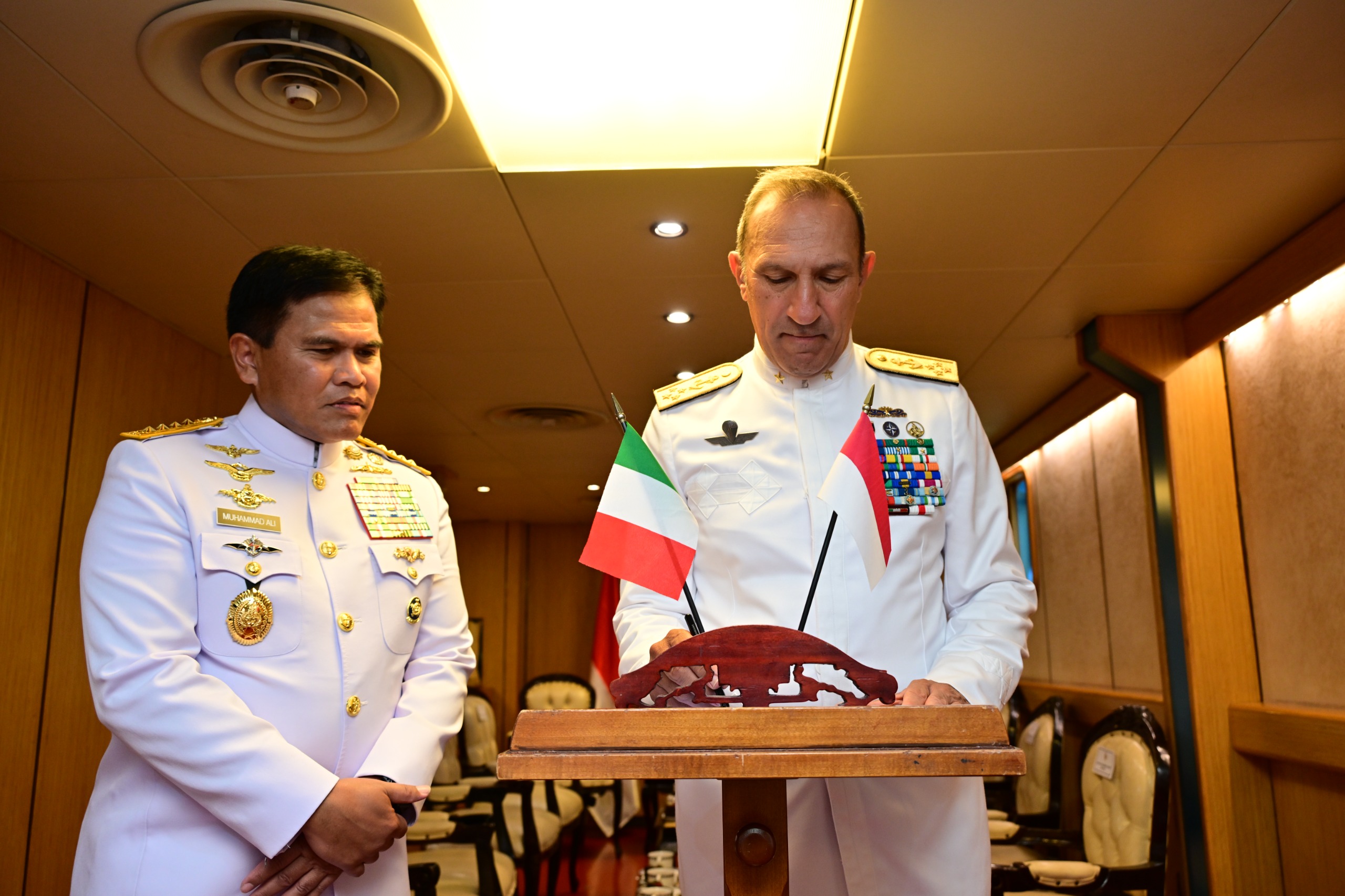 RESMI PERKUAT ARMADA TNI AL