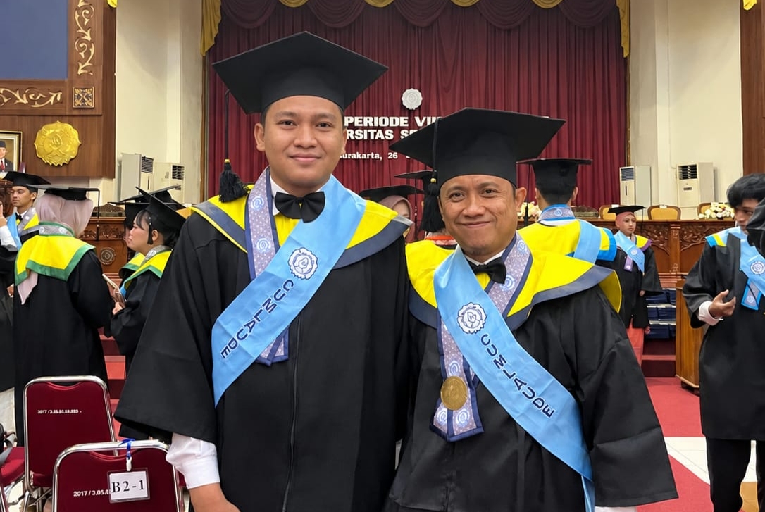 Berhasil Selesaikan Program Magister Teknik Elektro