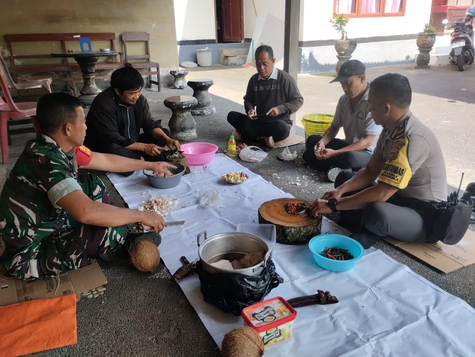 BABINSA KELURAHAN KUBU PERKUAT SINERGITAS