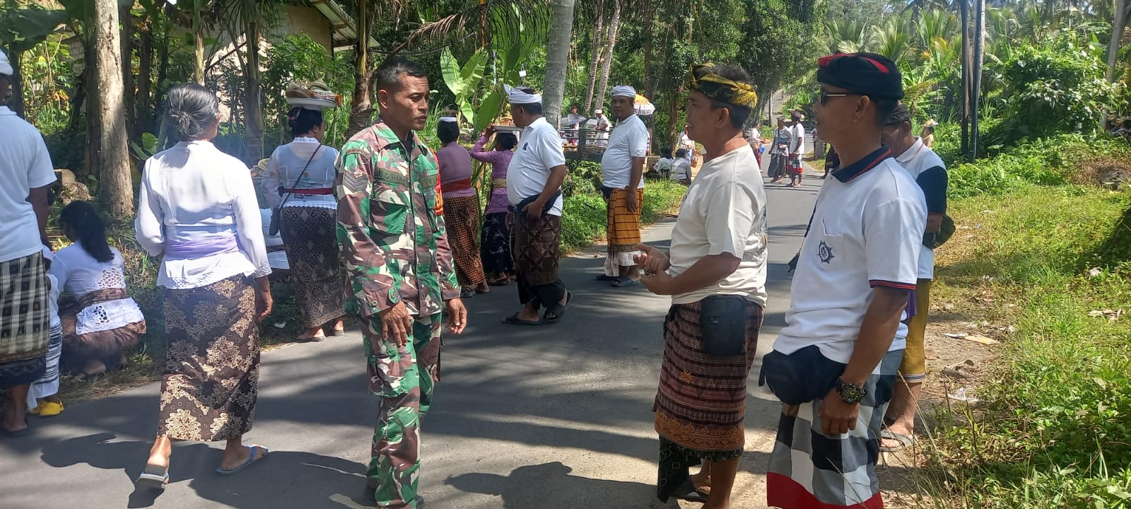 BABINSA SUSUT LAKSANAKAN PEMANTAUAN DAN PENGAMANAN