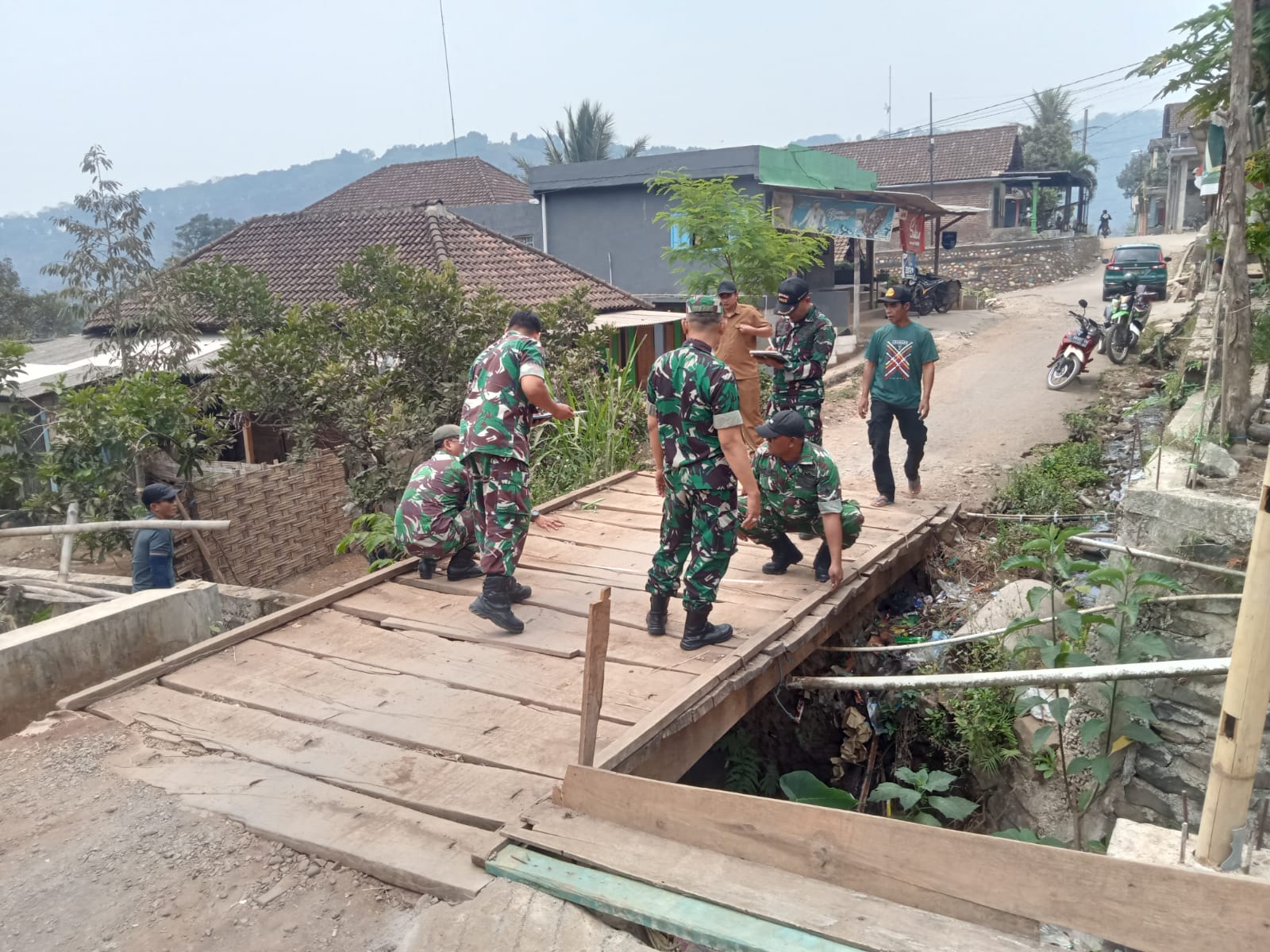 Kodim 0815/Mojokerto Survey 10 Titik Jembatan