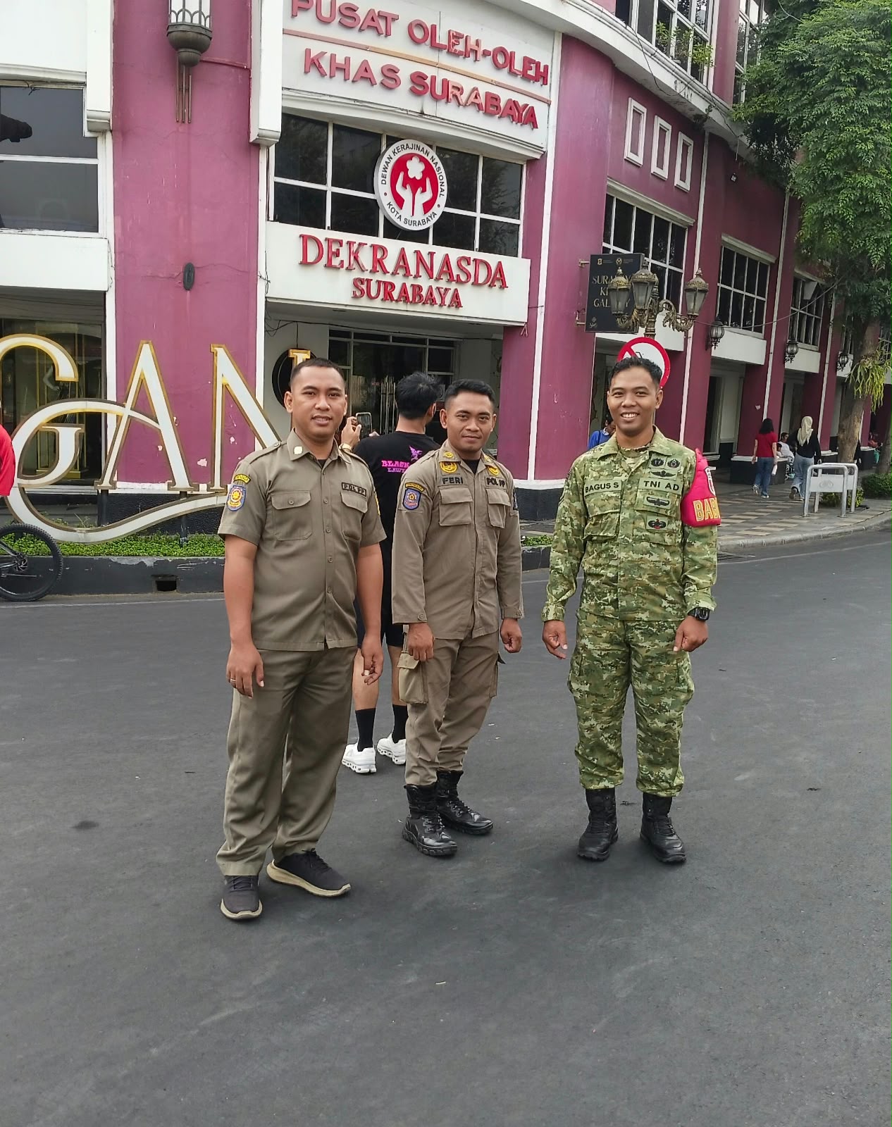 Koramil Genteng Amankan Car Free Day