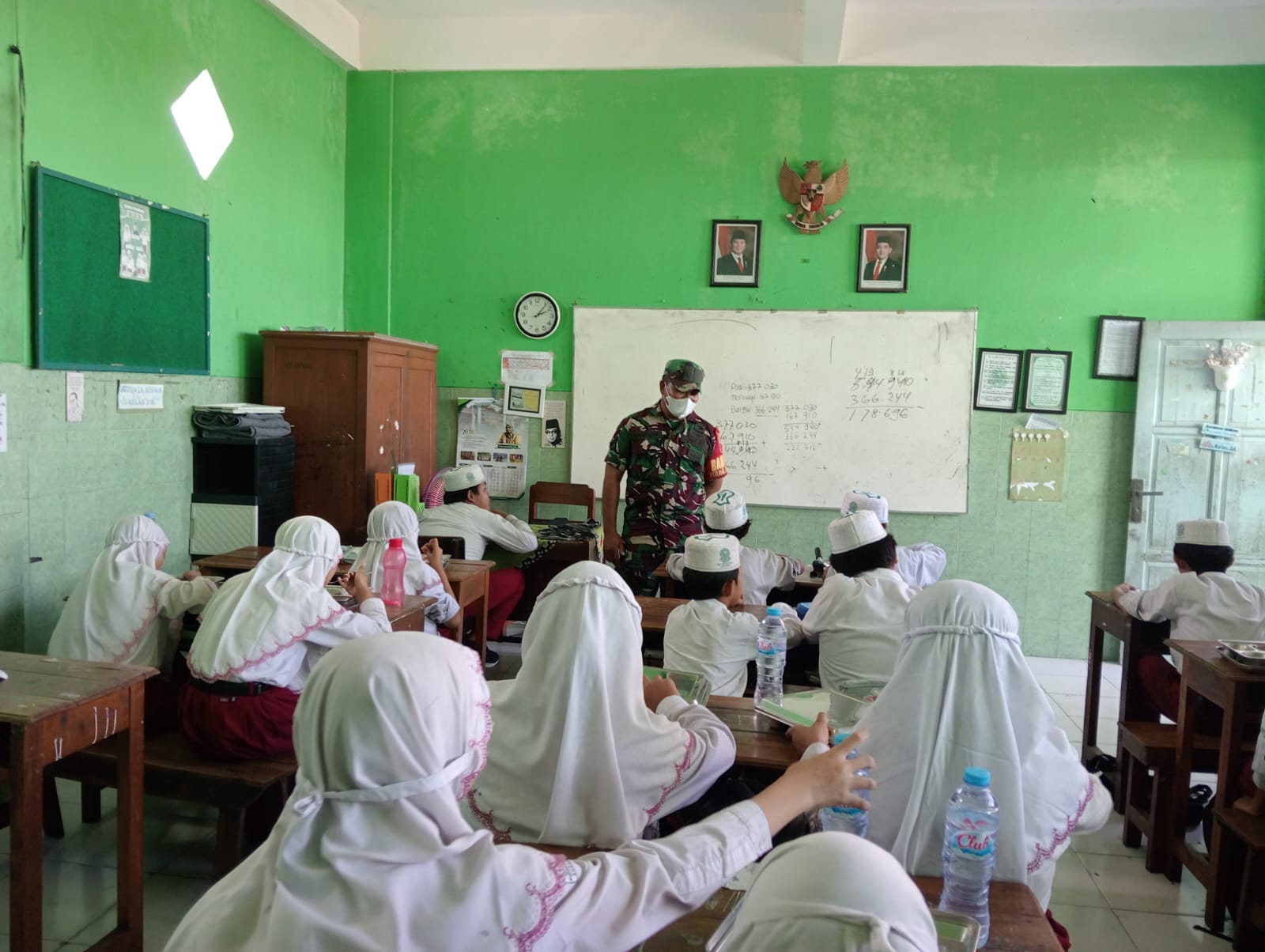 Koramil Rungkut Kawal Distribusi MBG