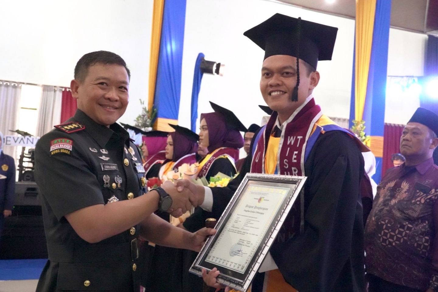 339 Wisudawan Unmer Madiun Diingatkan