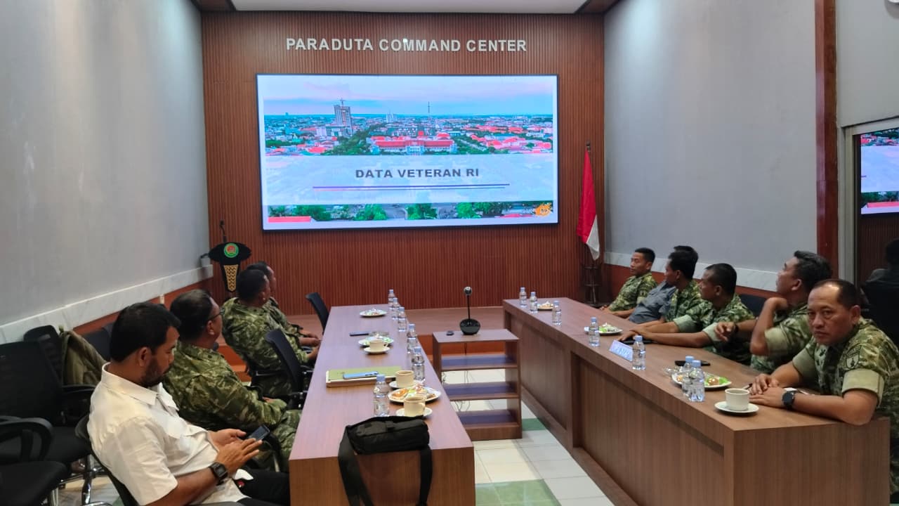 Staf Korem 084/BJ Verifikasi Administrasi