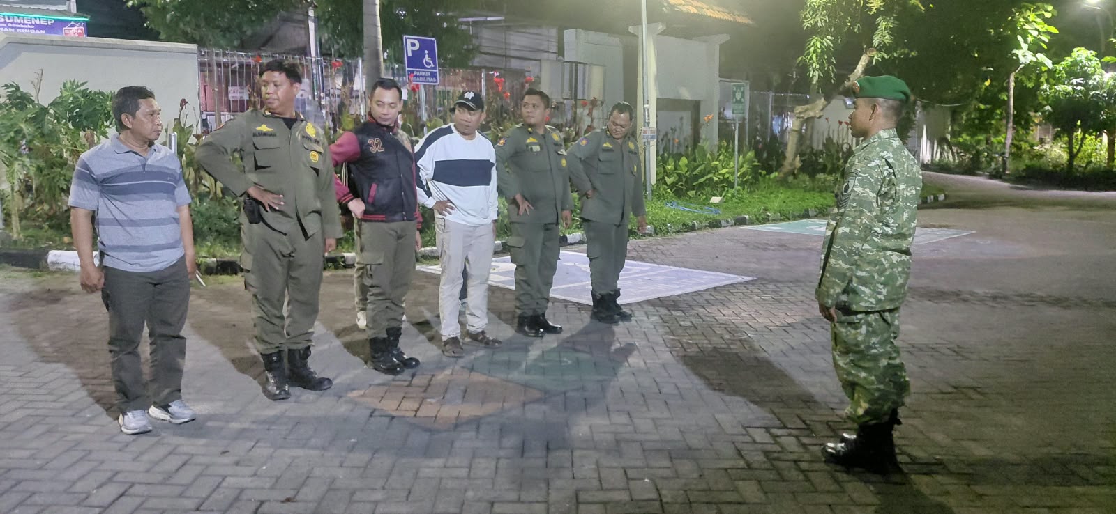 Koramil Benowo Bersama Tiga Pilar Gelar Patroli