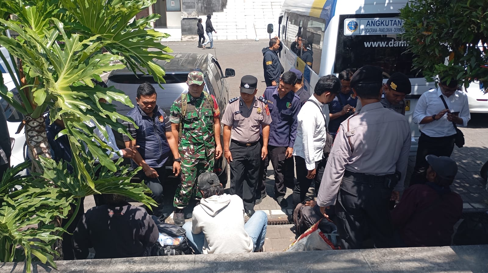 BABINSA KELURAHAN KAWAN DUKUNG OPERASI