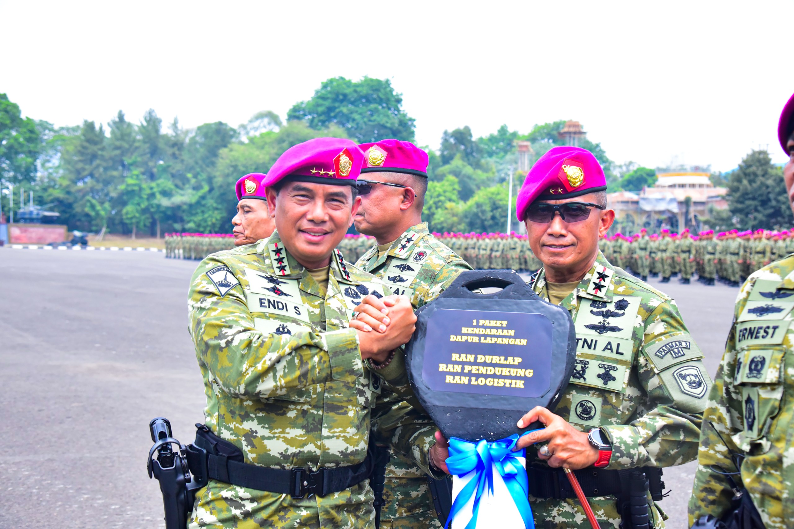 PANGKORMAR APRESIASI AKSI HEROIK PRAJURIT KORPS MARINIR