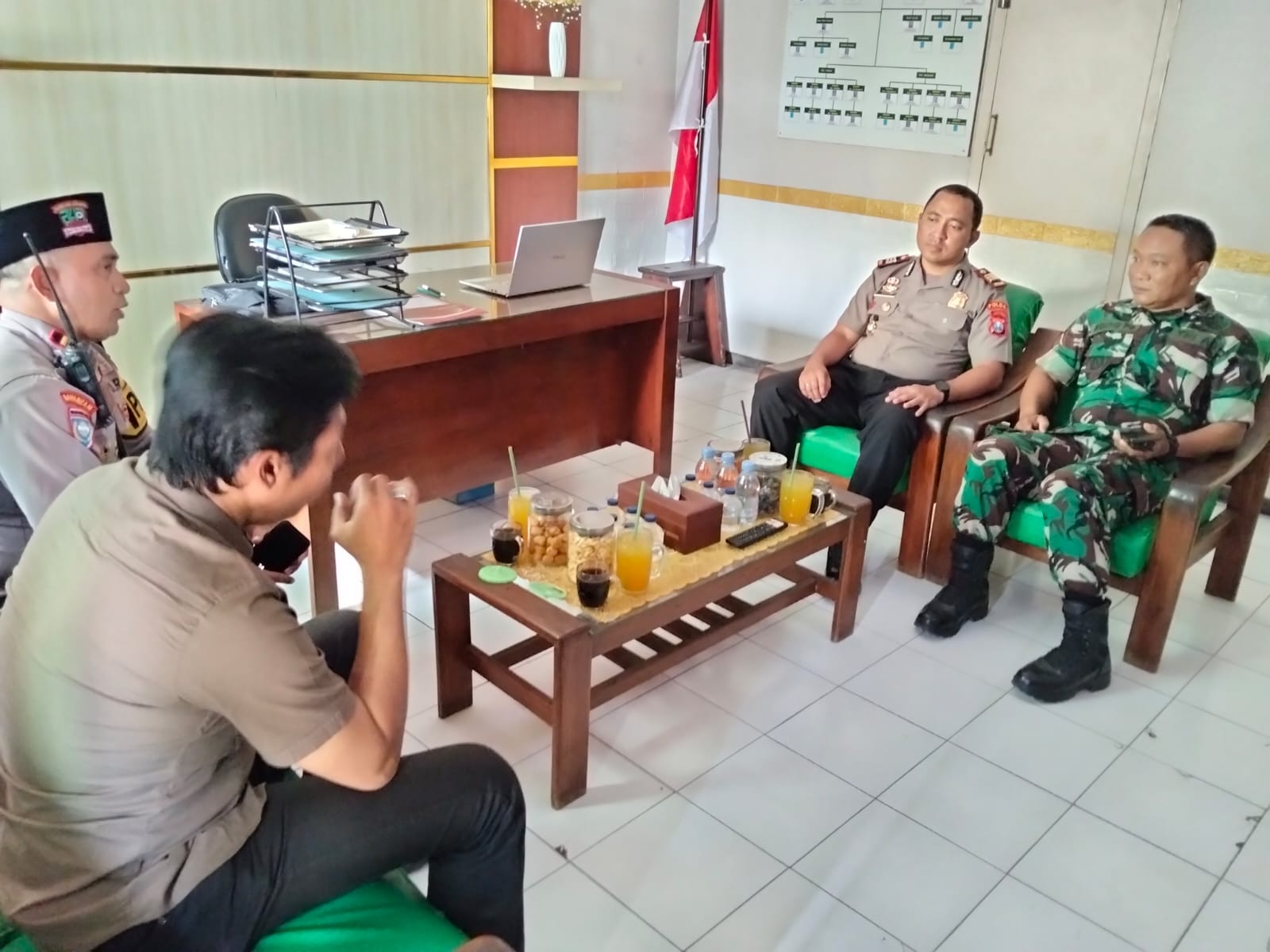 Danramil Benowo Sambut Kapolsek Baru