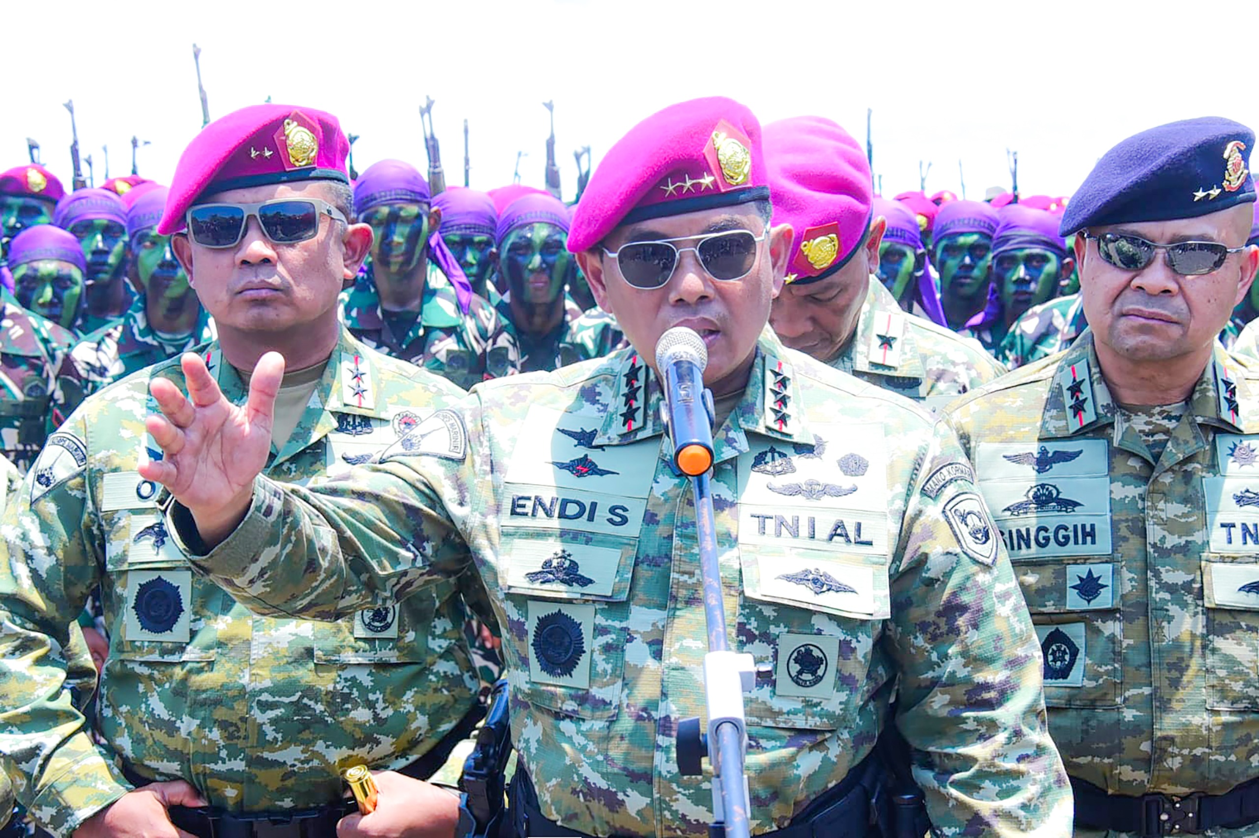 Pangkormar Pimpin Upacara Pembaretan