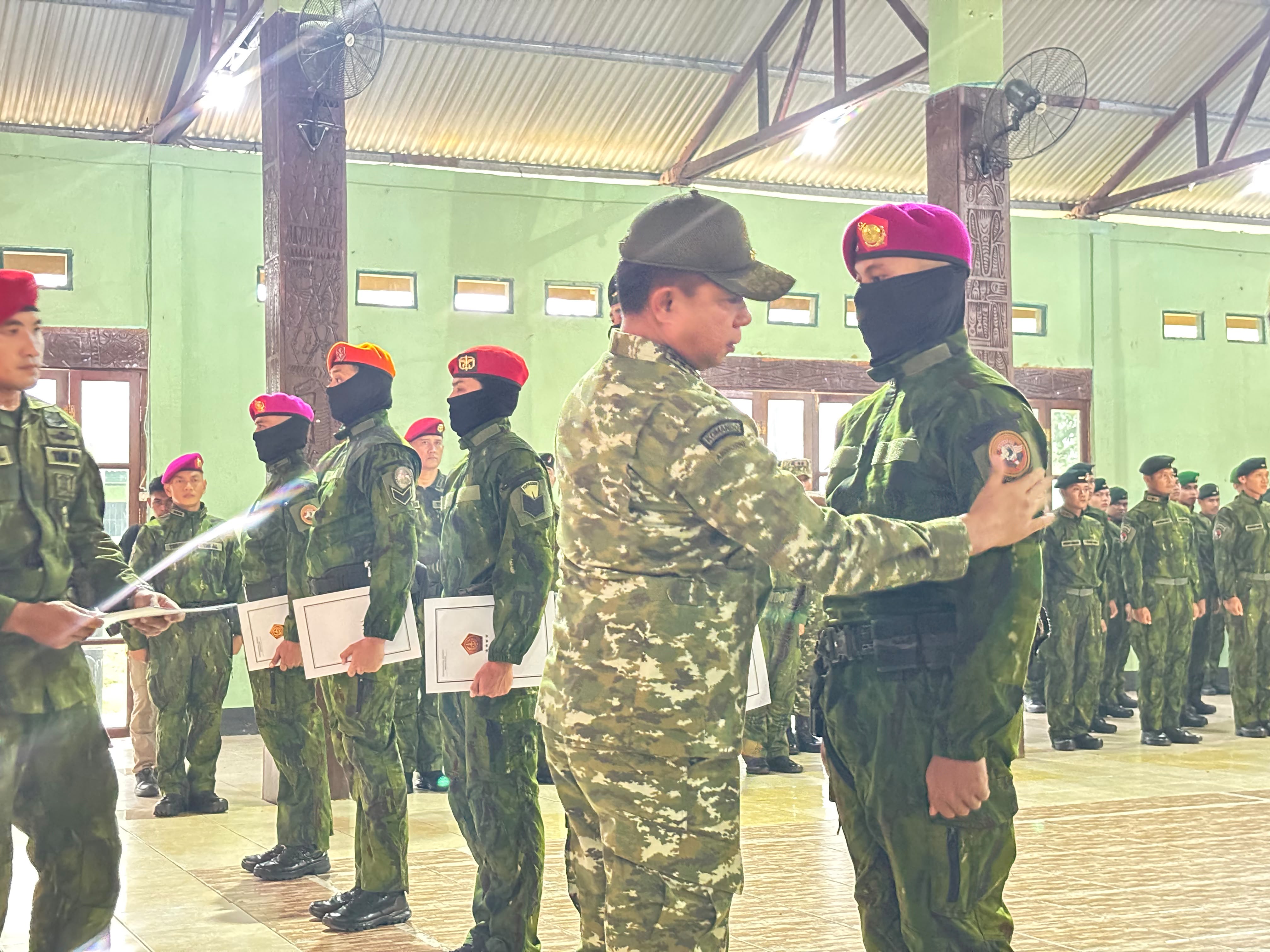 49 PRAJURIT MARINIR NAIK PANGKAT