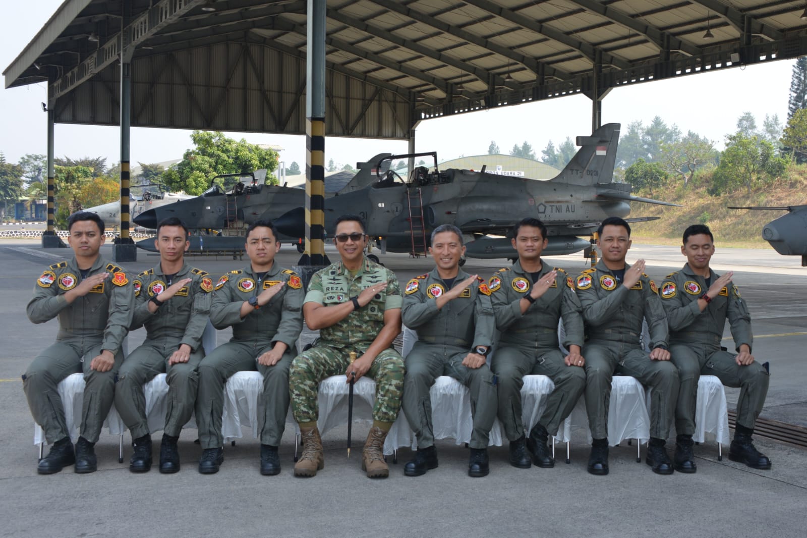 Danlanud Abd Saleh Lepas Kepulangan Pesawat Hawk