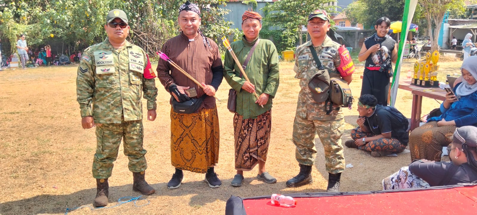Babinsa Koramil Lakarsantri Hadiri Festival