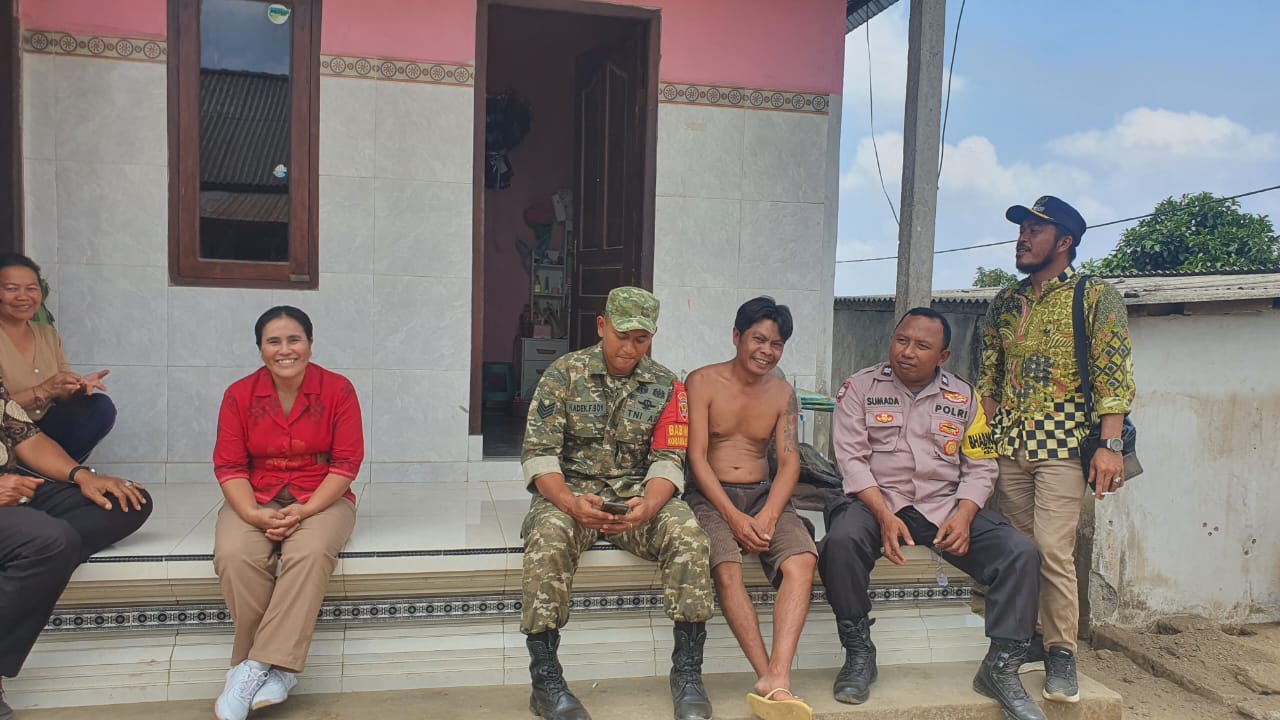 Babinsa Bonyoh Dampingi Pendataan