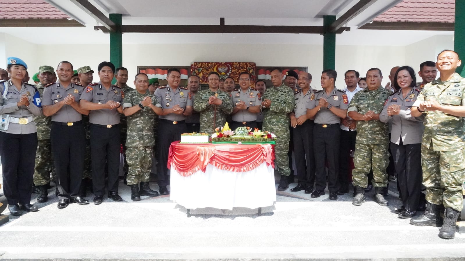 KAPOLRES BANGLI BESERTA JAJARAN BERIKAN UCAPAN