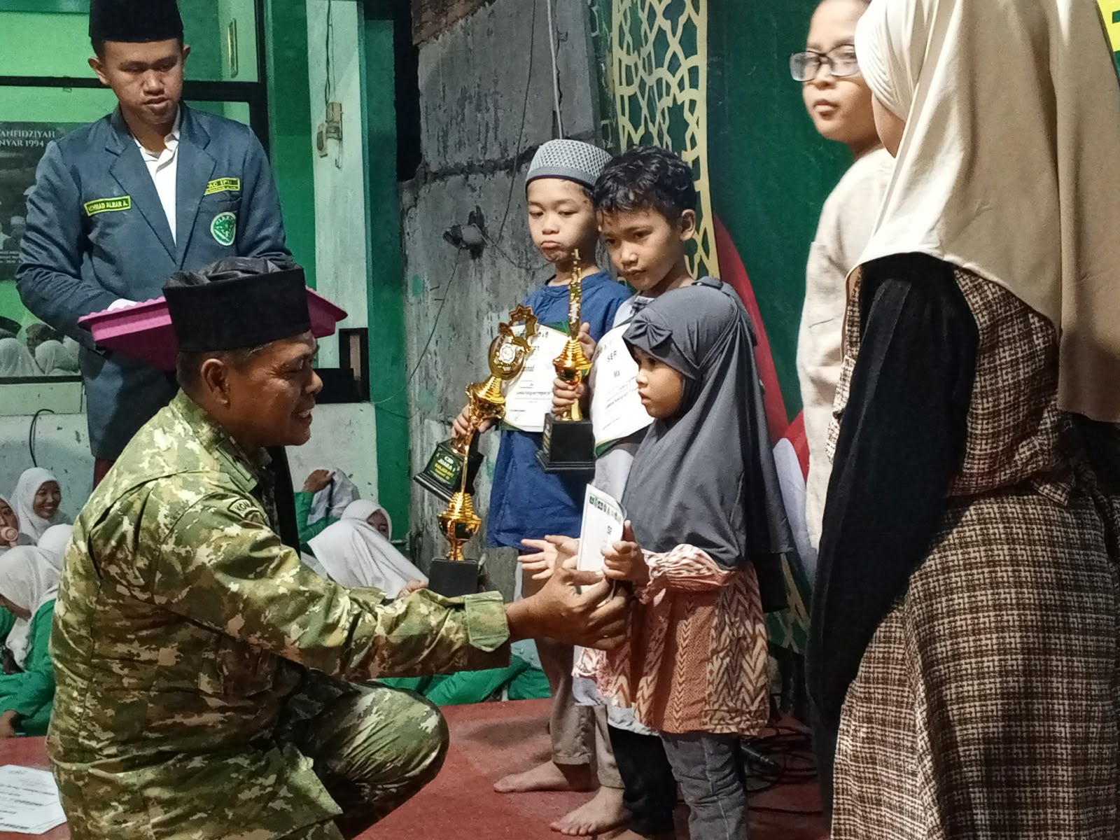 Danpos Gunung Anyar Hadiri Apel